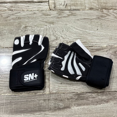 Shaker Bottle & Gym Gloves (Pack of 2)